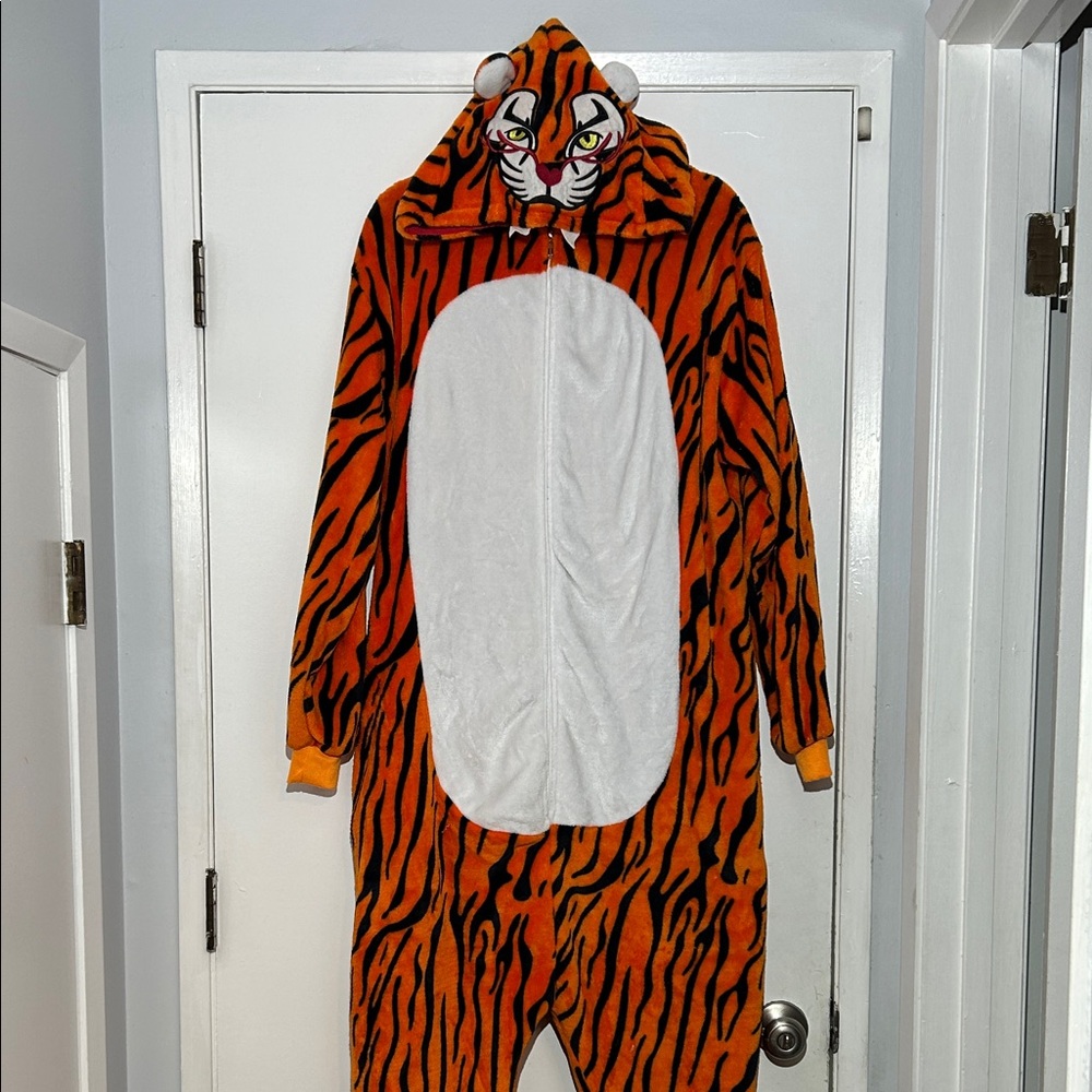 Tiger Adult Onesie Pajama Halloween Cosplay One Piece Costume Pockets Size XL